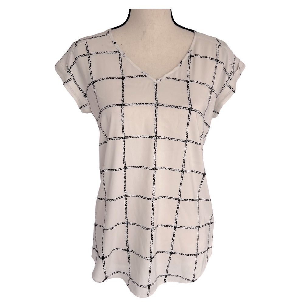 Women's Express Short Cuffed Sleeve Blouse, Black & White, Small​​​​